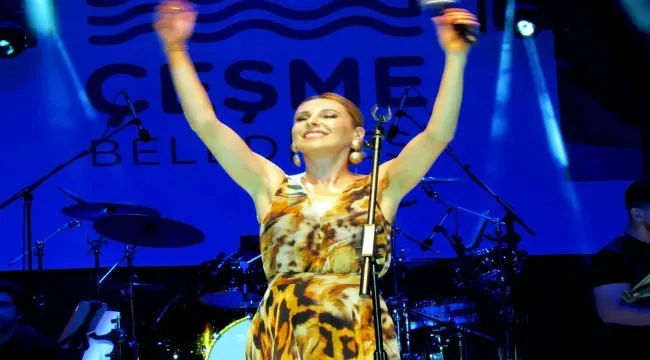 Funda Arar Çeşme 2019