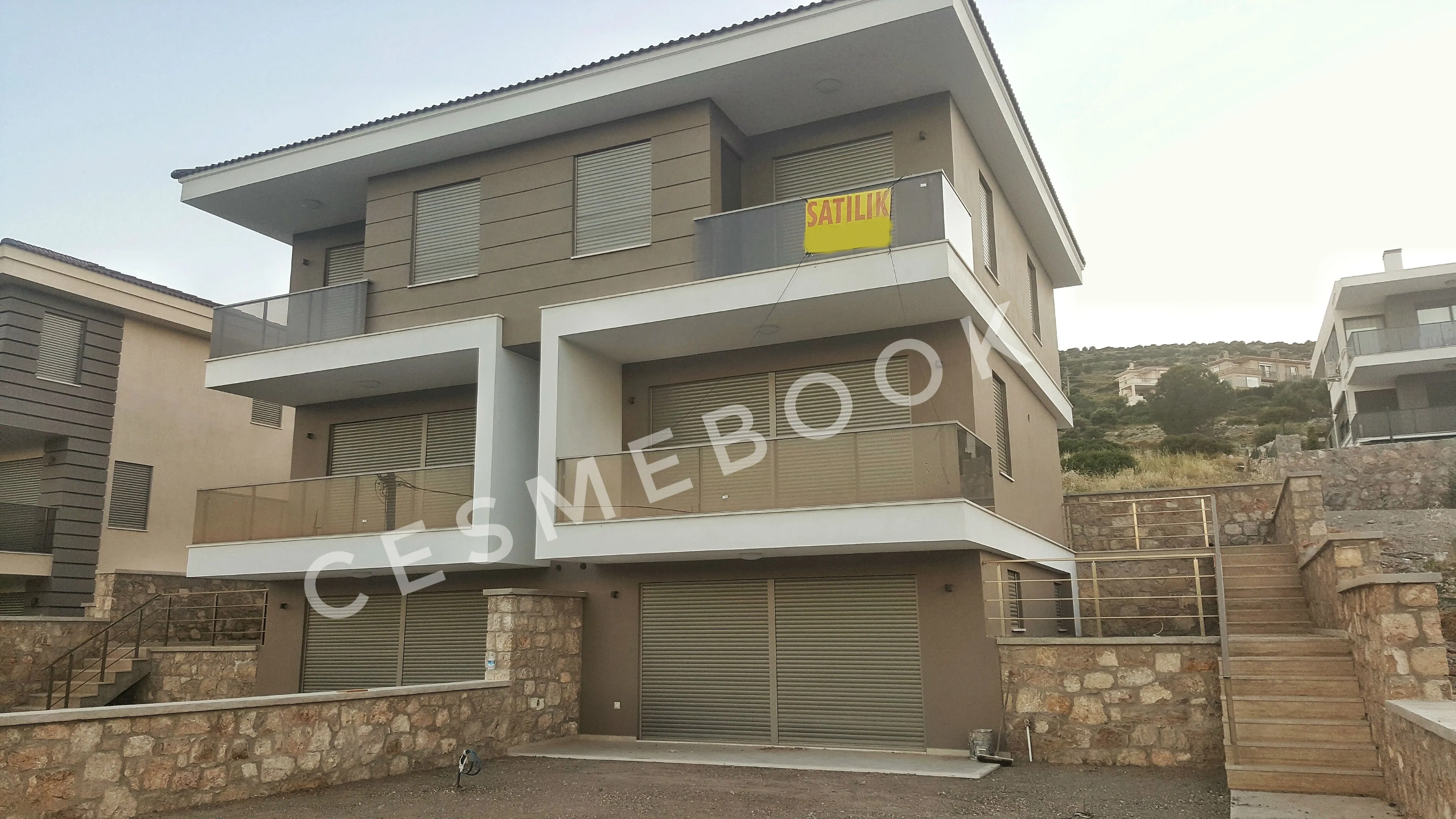 Çeşme Satılık Villa Tripleks