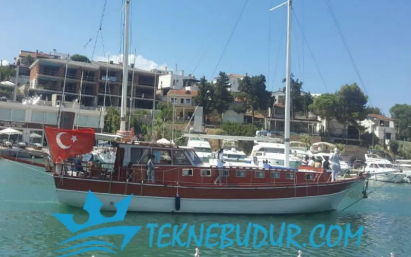 Çeşme Yelkenli Tekne Turu