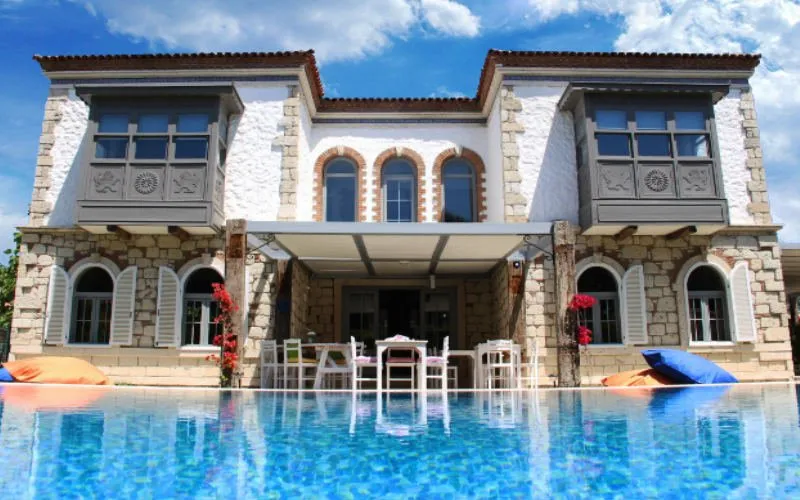Leo Alaçatı Butik Otel