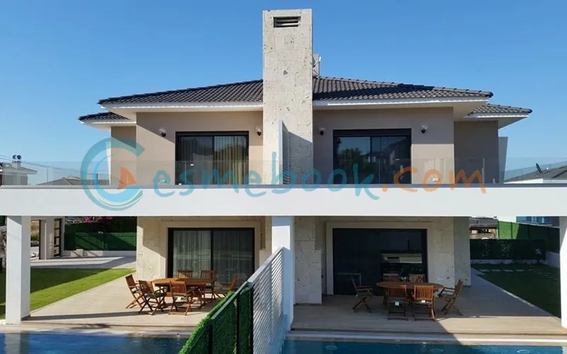 Çeşme Dalyan Kiralık Villa