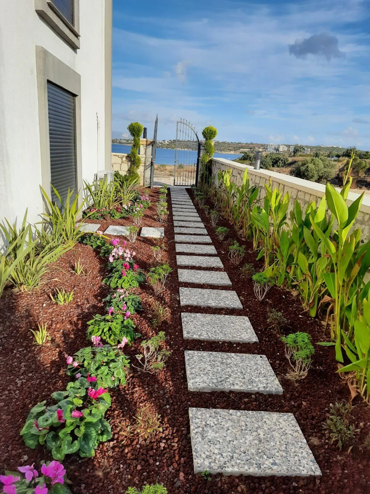 Çeşme Bahçe ve Peyzaj Fiyatları 2023